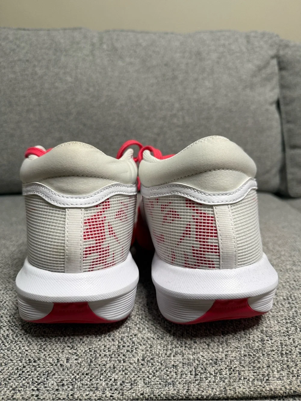 Nike LeBron Witness 8